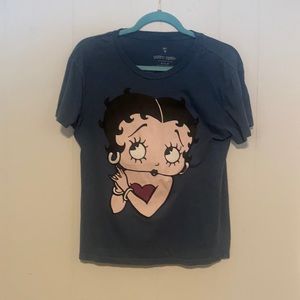 Cute Betty boop  tshirt  size small. Great colors. Very good condition